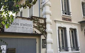 les chambres de pauline appartements avec climatisation et spa parking moto garage vélo